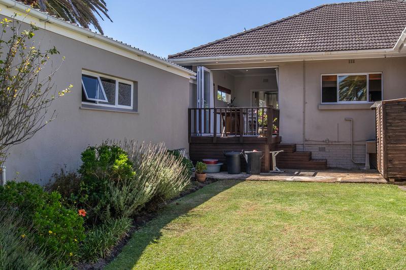 4 Bedroom Property for Sale in Bergvliet Western Cape